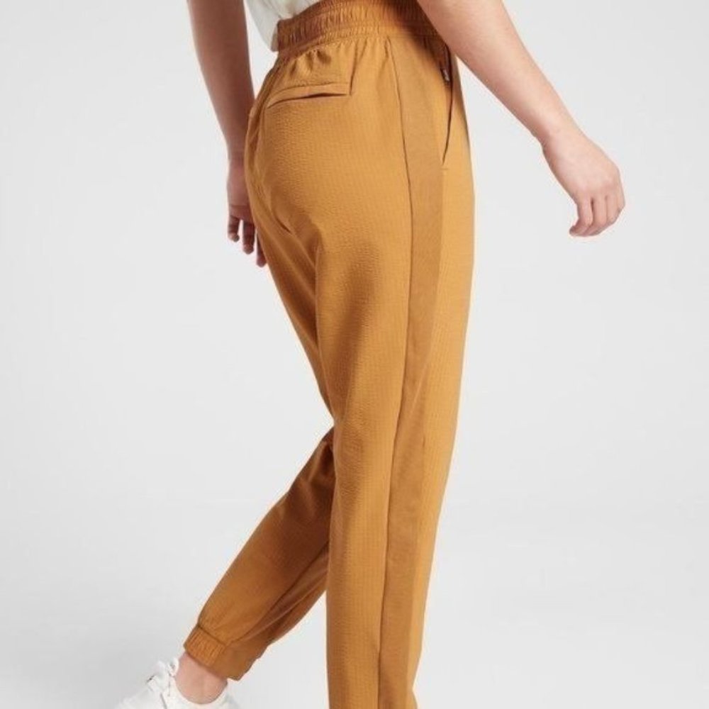 Athleta Brooklyn Textured Jogger